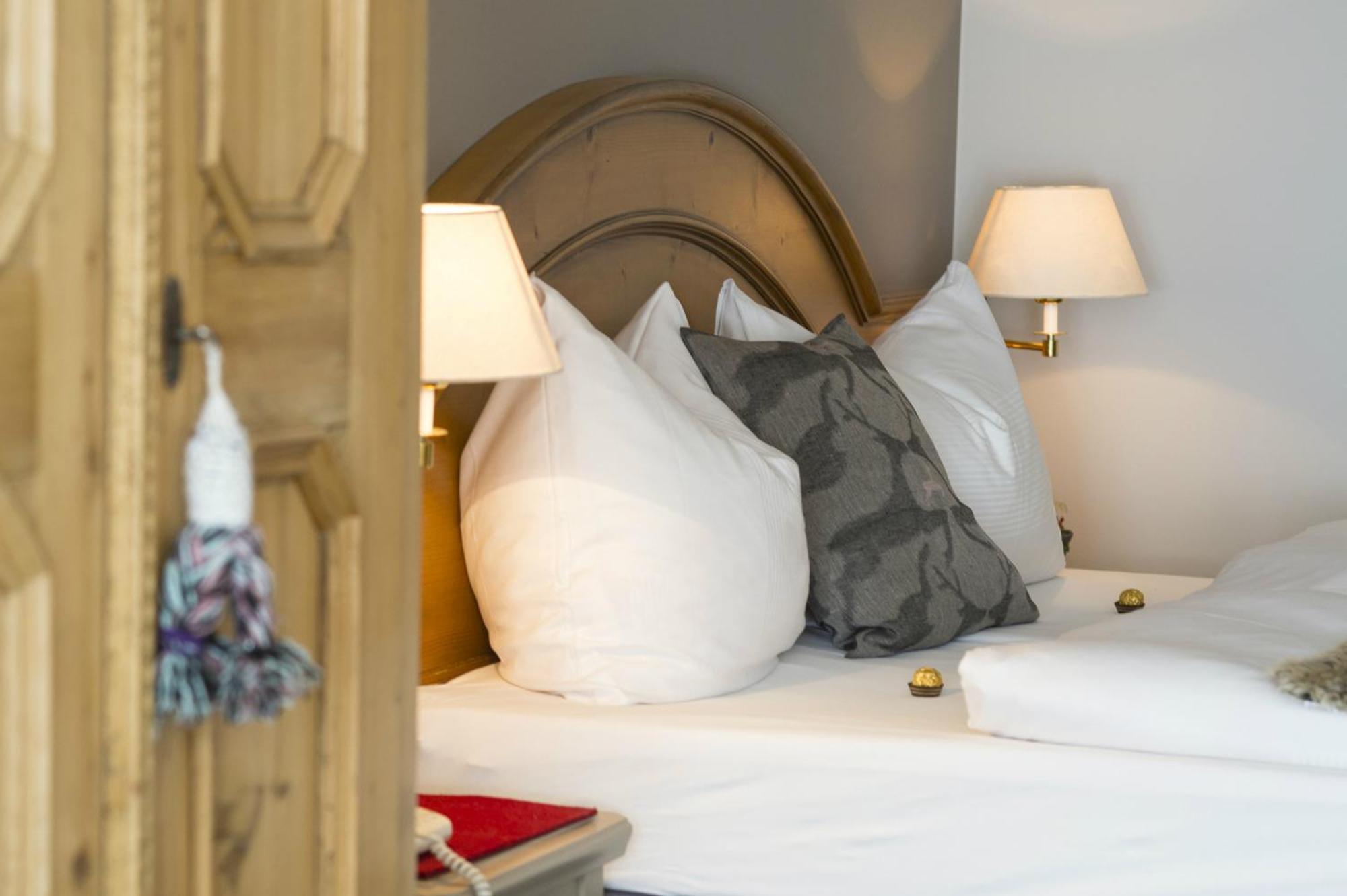 Alpenhotel Valluga Zürs Buitenkant foto