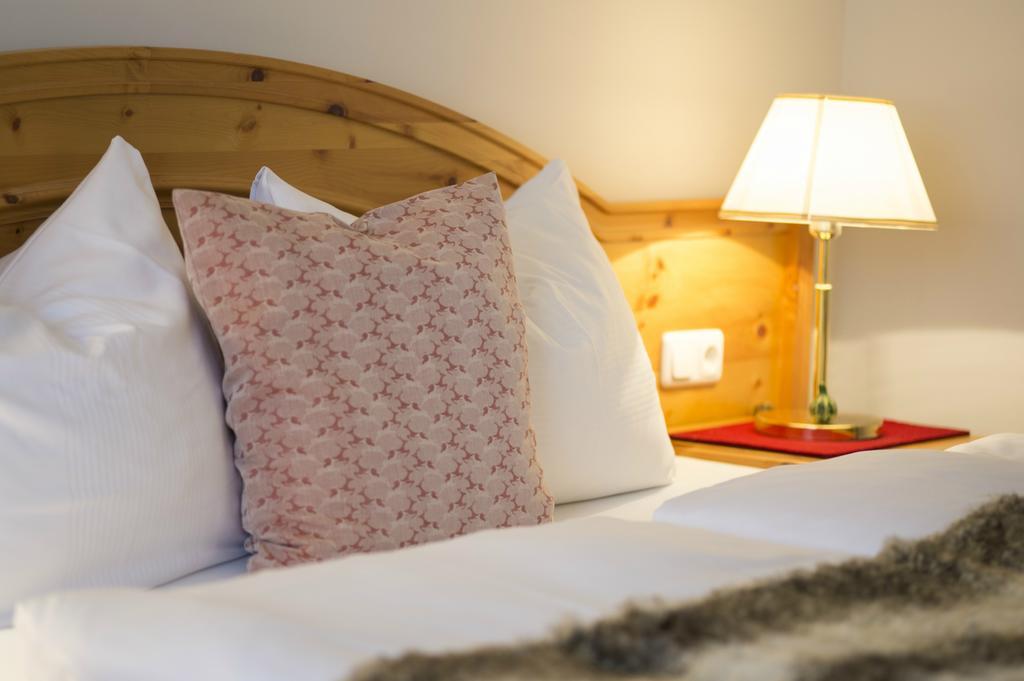 Alpenhotel Valluga Zürs Kamer foto