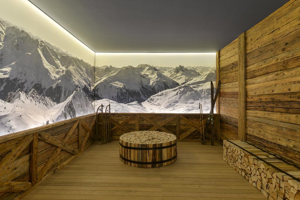Alpenhotel Valluga Zürs Buitenkant foto